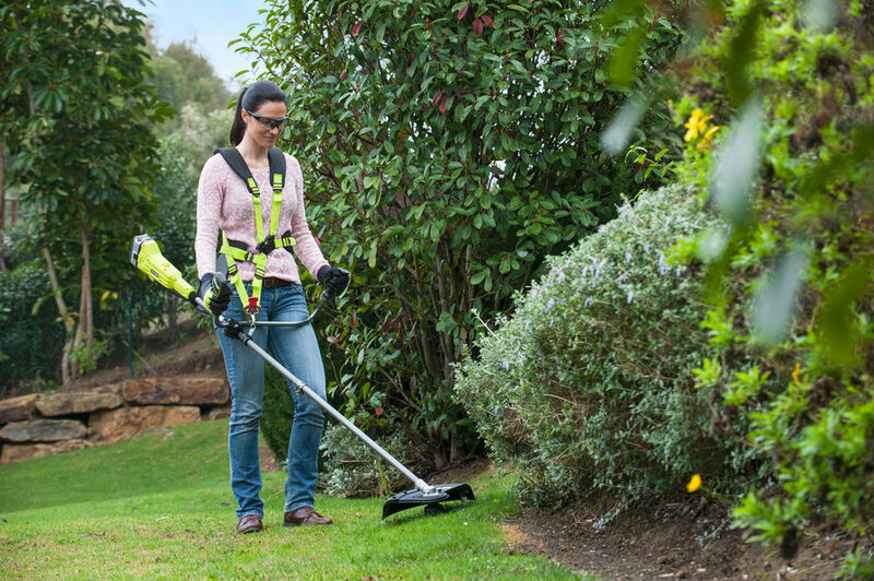 RYOBI 18V ONE+™ 2in1 Strunová kosačka a krovinorez 30/20 cm OBC1820B