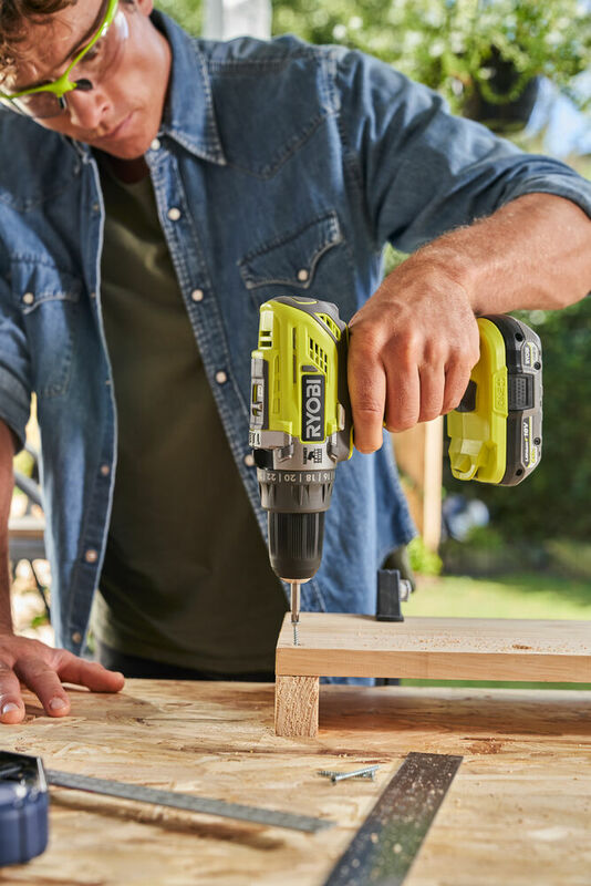 RYOBI 18V ONE+™ Aku vŕtačka s príklepom R18PD3-225S