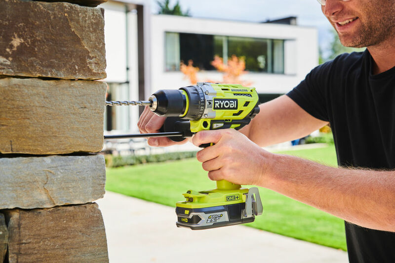 RYOBI 18V ONE+™ Aku vŕtačka s príklepom R18PD7-0