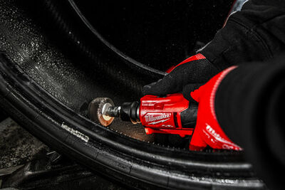 M12 FUEL™ Nízkootáčková brúska na opravu pneumatík M12FTB-0