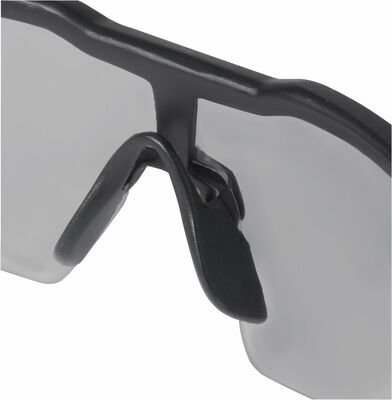 144(ks) x CLASSIC ochranné okuliare proti poškriabaniu s šedým sklom